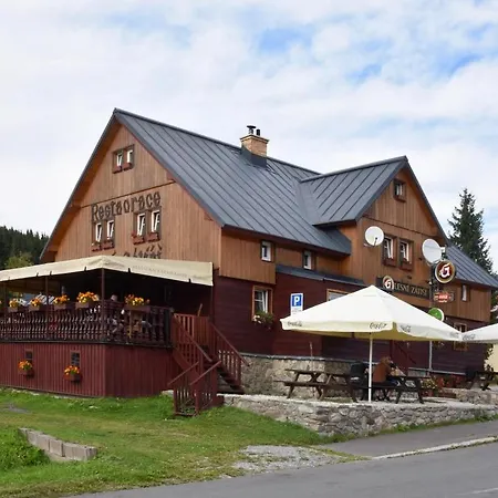 Penzion Lesni Zatisi 3*